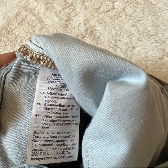 Madewell High-Rise Mid-Length Denim Shorts in Adeline Wash - Picture 7 of 9